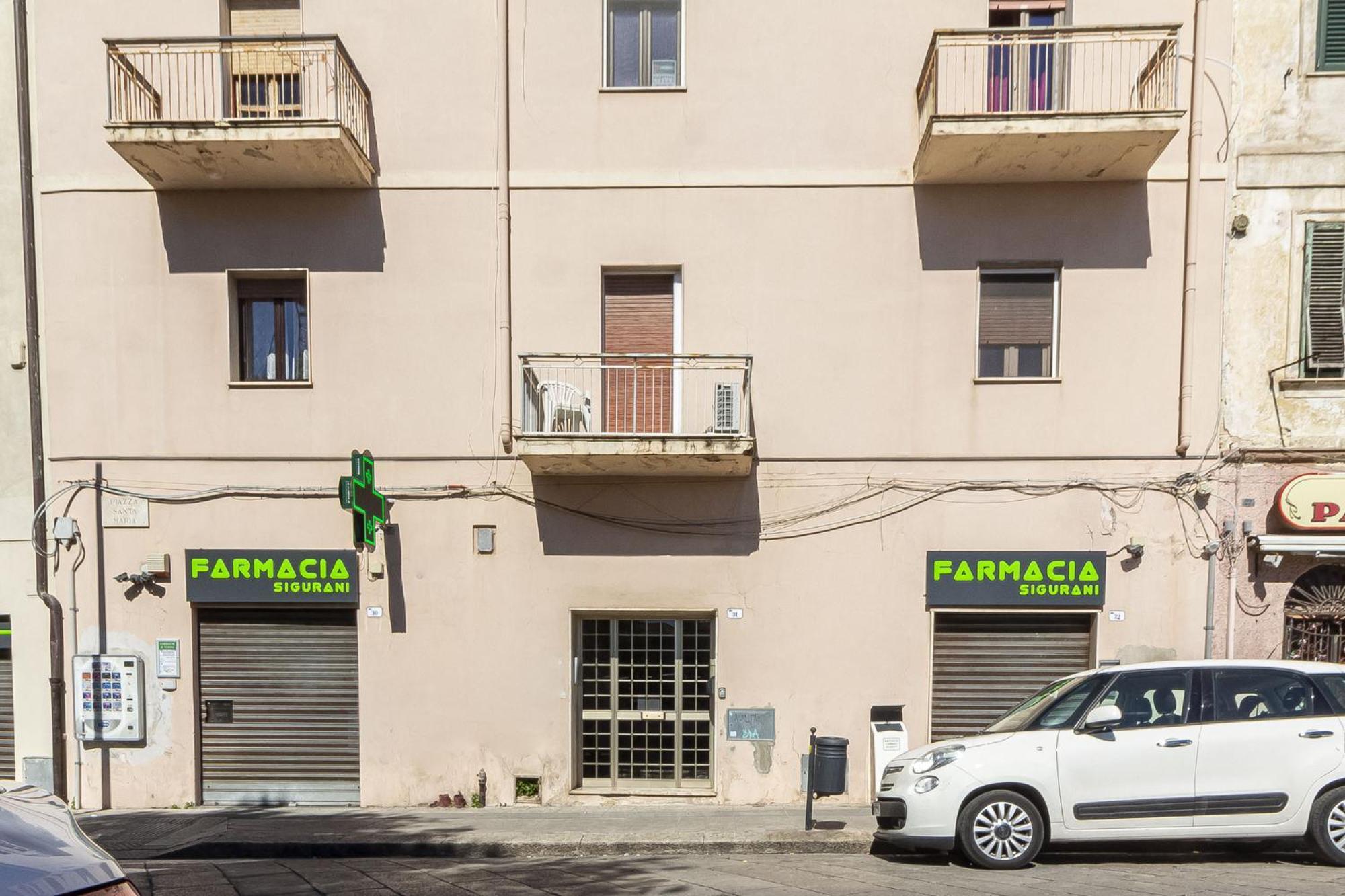 Lovely Piazza Santa Maria Apartment Sassari Exterior foto
